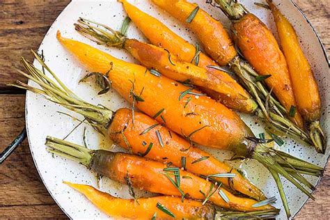 How does Roasted Carrots with Rosemary fit into your Daily Goals - calories, carbs, nutrition