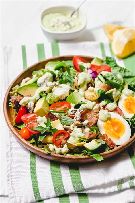 How does Roasted Chicken Cobb Salad fit into your Daily Goals - calories, carbs, nutrition