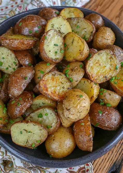 How does Roasted Red Potatoes with Rosemary fit into your Daily Goals - calories, carbs, nutrition