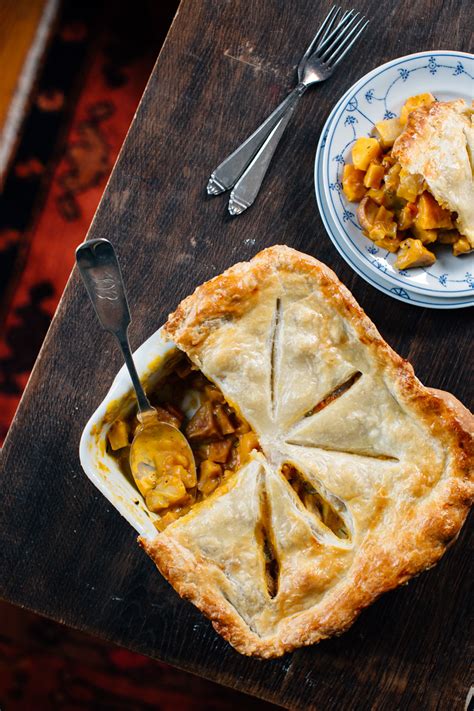 How does Roasted Root Vegetable Pot Pie fit into your Daily Goals - calories, carbs, nutrition