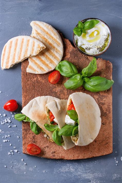 How does Roasted Vegetable Pita fit into your Daily Goals - calories, carbs, nutrition