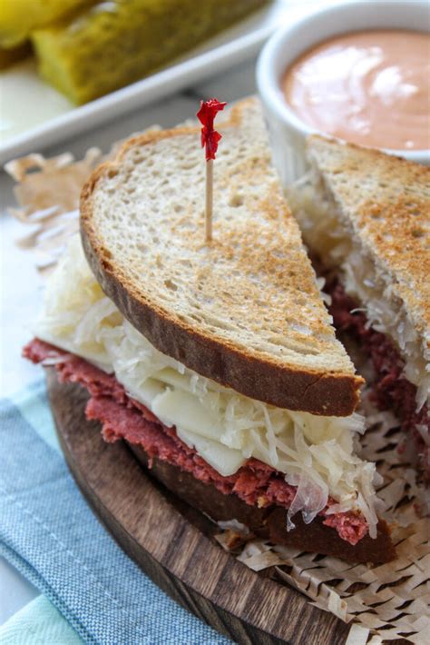 How does Roasted Vegetable Reuben Sandwich fit into your Daily Goals - calories, carbs, nutrition