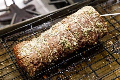 How does Rosemary Beef- PRO fit into your Daily Goals - calories, carbs, nutrition