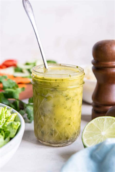 How does Sabores Cilantro Lime Vinaigrette fit into your Daily Goals - calories, carbs, nutrition