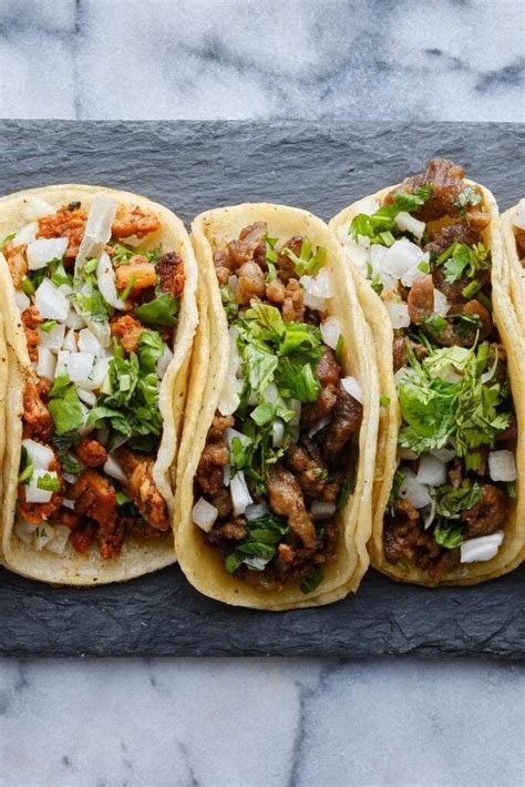 How does Sabores Mexican Street Food fit into your Daily Goals - calories, carbs, nutrition