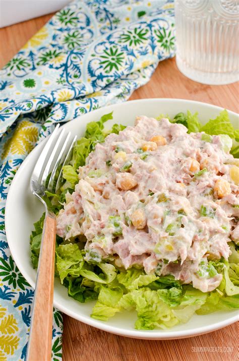 How does Salad Bar - Tuna Mayonnaise fit into your Daily Goals - calories, carbs, nutrition