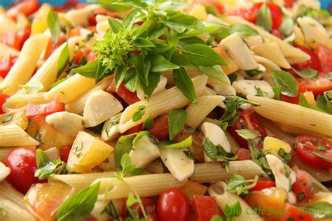 How does Salad Penne Fresh Mozzarella Basil & Tomato 1 oz fit into your Daily Goals - calories, carbs, nutrition