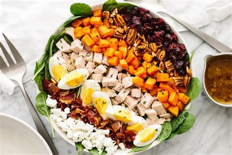 How does Salad Turkey Breast fit into your Daily Goals - calories, carbs, nutrition
