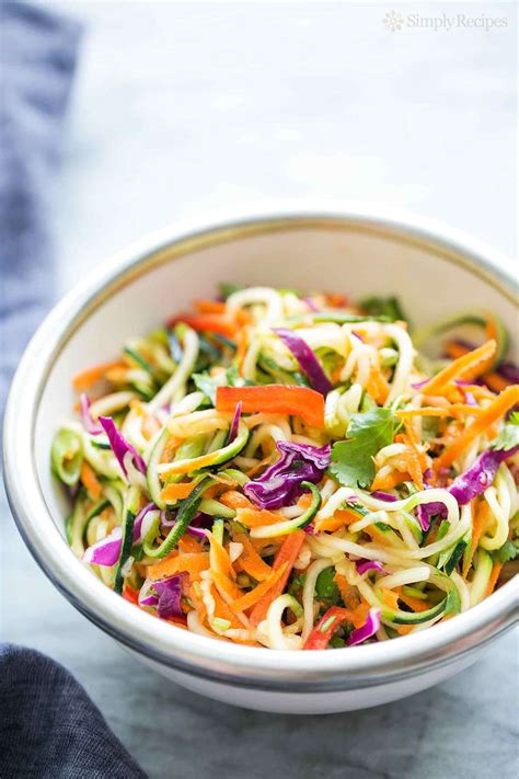 How does Salad Zucchini Noodles & Grape Tomato 4 oz fit into your Daily Goals - calories, carbs, nutrition