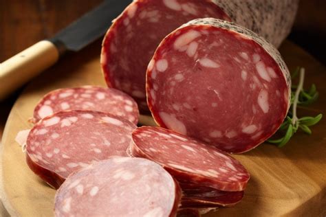 How does Salami - Dry or hard, pork, beef fit into your Daily Goals - calories, carbs, nutrition