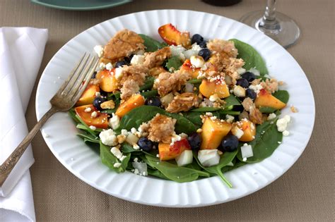 How does Salmon Blueberry Spinach Salad fit into your Daily Goals - calories, carbs, nutrition