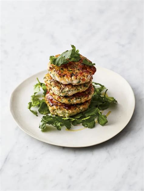 How does Salmon Fishcake fit into your Daily Goals - calories, carbs, nutrition