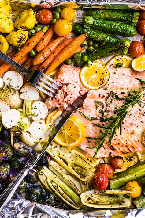 How does Salmon Primavera with Spring Vegetables fit into your Daily Goals - calories, carbs, nutrition