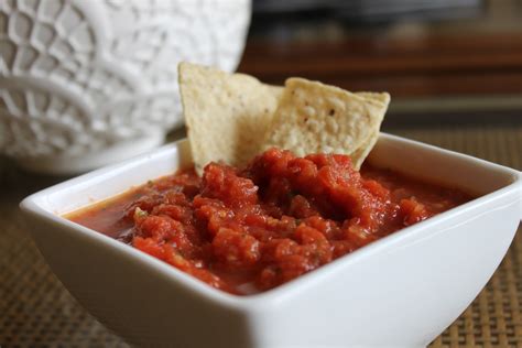 How does Salsa Mexicana fit into your Daily Goals - calories, carbs, nutrition