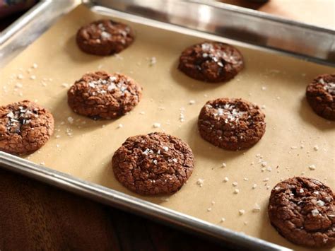 How does Salted Brownie Cookie fit into your Daily Goals - calories, carbs, nutrition