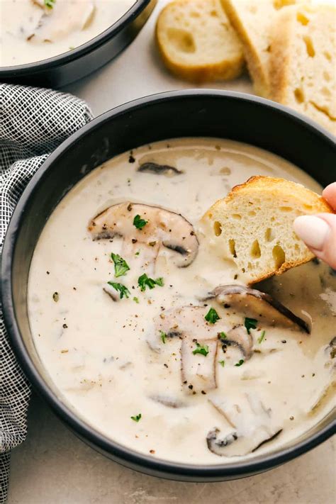 How does Sammies Soup Cream of Mushroom 12 oz fit into your Daily Goals - calories, carbs, nutrition