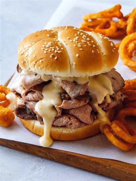 How does Sand BH Roast Beef Cheddar & Caramelized Onion on Vendome Roll fit into your Daily Goals - calories, carbs, nutrition