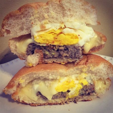 How does Sand Brkf Kaiser Roll Sausage Egg & Cheese fit into your Daily Goals - calories, carbs, nutrition