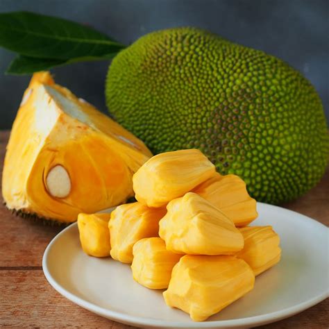 How does Sand Jackfruit Southern Style PLT fit into your Daily Goals - calories, carbs, nutrition