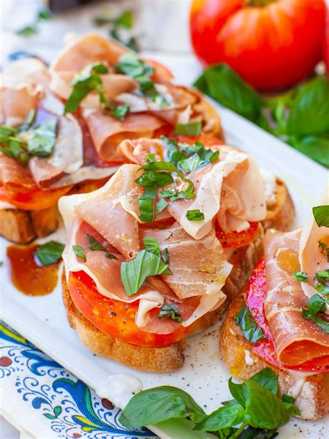 How does Sand Prosciutto & Swiss Baguette fit into your Daily Goals - calories, carbs, nutrition