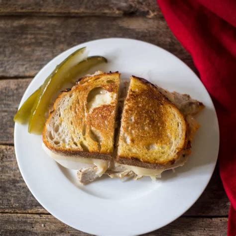 How does Sand Reuben Turkey fit into your Daily Goals - calories, carbs, nutrition