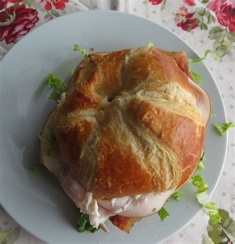 How does Sand Smoke House Club Croissant Turkey & Ham fit into your Daily Goals - calories, carbs, nutrition