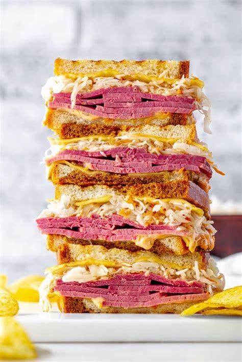 How does Sandwich Bar - Thousand Island fit into your Daily Goals - calories, carbs, nutrition
