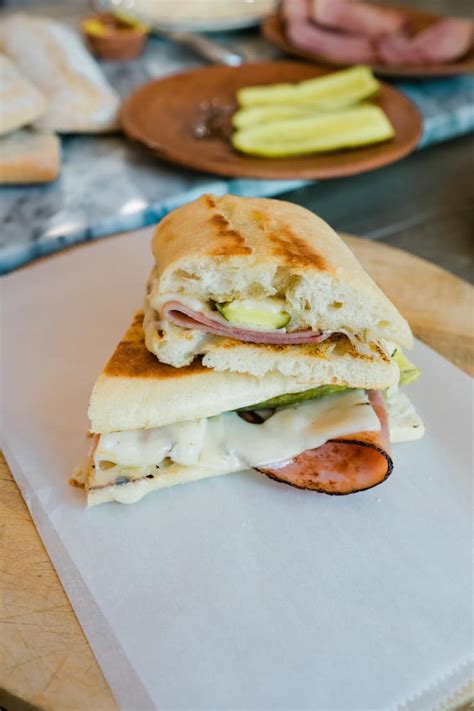 How does Sandwich Cuban Ham (Bostwick) fit into your Daily Goals - calories, carbs, nutrition