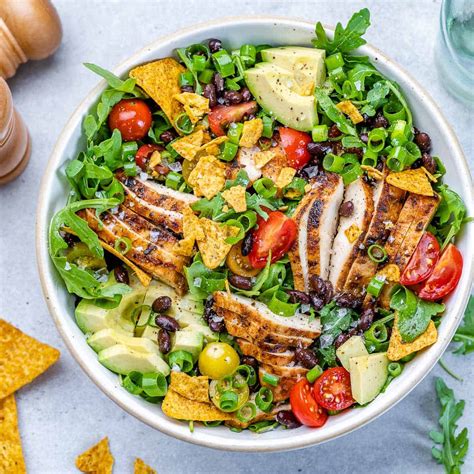 How does Santa Fe Style Chicken Salad fit into your Daily Goals - calories, carbs, nutrition