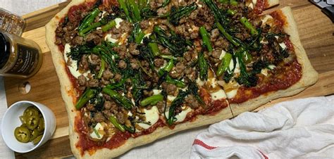 How does Sausage Broccolini and Caramelized Onion Rustic Flatbread fit into your Daily Goals - calories, carbs, nutrition