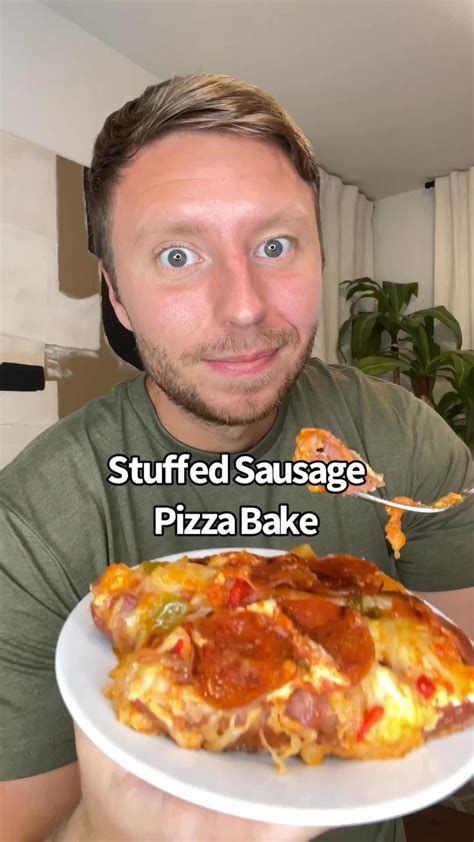 How does Sausage Pizza, Baked fit into your Daily Goals - calories, carbs, nutrition