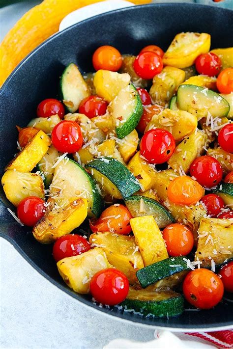 How does SautA©ed Summer Squash with Tomato fit into your Daily Goals - calories, carbs, nutrition