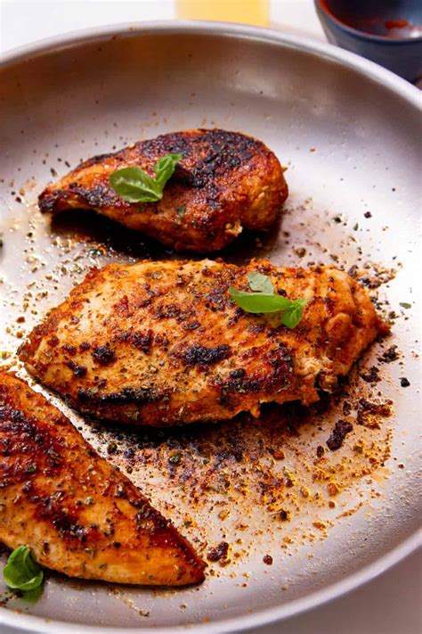 How does Sauteed Chicken Breast fit into your Daily Goals - calories, carbs, nutrition