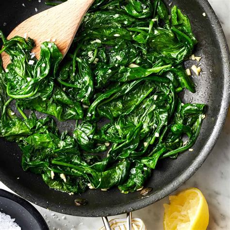 How does Sauteed Chipotle Spinach fit into your Daily Goals - calories, carbs, nutrition