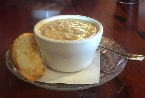 How does Savannah Crab Chowder fit into your Daily Goals - calories, carbs, nutrition