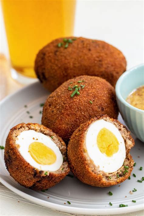 How does Scotch Egg fit into your Daily Goals - calories, carbs, nutrition