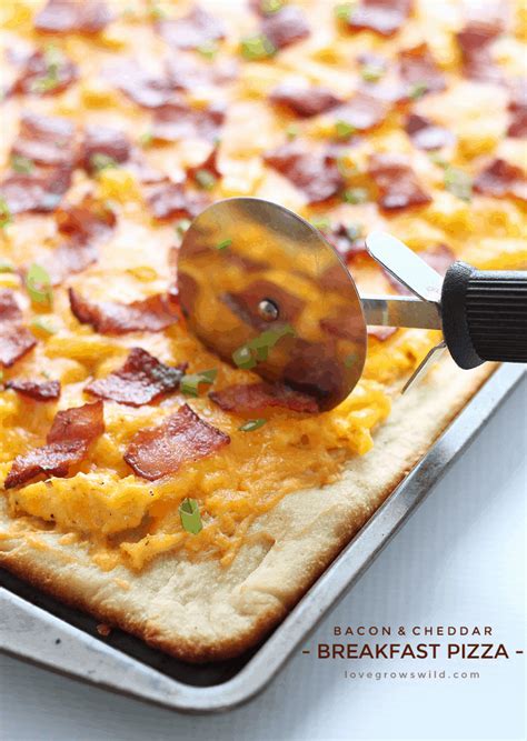 How does Scrambled Egg and Cheddar Pizza fit into your Daily Goals - calories, carbs, nutrition