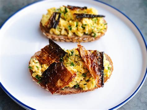 How does Scrambled Egg with Flaked Mackerel on White Toast fit into your Daily Goals - calories, carbs, nutrition