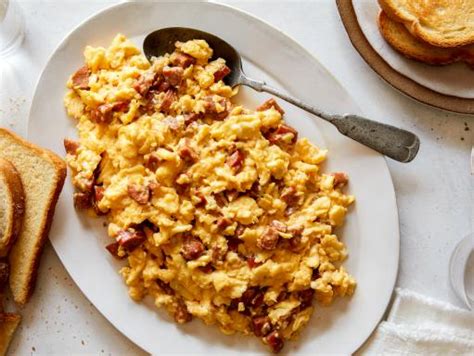 How does Scrambled Eggs with Chorizo fit into your Daily Goals - calories, carbs, nutrition