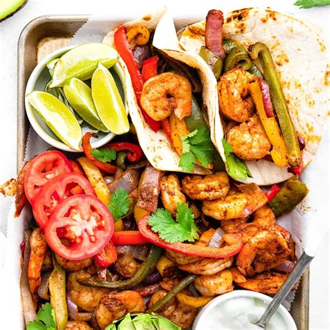 How does Seafood Fajitas fit into your Daily Goals - calories, carbs, nutrition