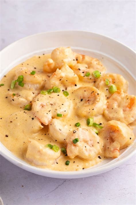How does Seafood Newburg with Shrimp & Fish fit into your Daily Goals - calories, carbs, nutrition