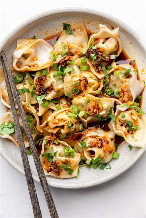How does Seafood Wonton fit into your Daily Goals - calories, carbs, nutrition