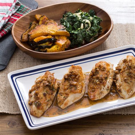 How does Seared Chicken over Acorn Squash Salad fit into your Daily Goals - calories, carbs, nutrition