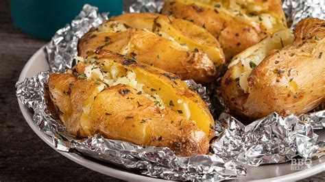 How does Service Special - Baked Jacket Potato with Barbecue Chicken fit into your Daily Goals - calories, carbs, nutrition
