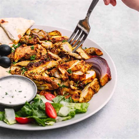 How does Shawarma Chicken Breast fit into your Daily Goals - calories, carbs, nutrition