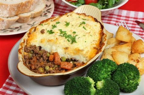 How does Shepherds Pie - Kids fit into your Daily Goals - calories, carbs, nutrition