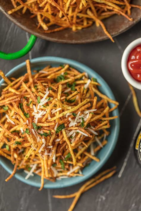 How does Shoestring Fries fit into your Daily Goals - calories, carbs, nutrition