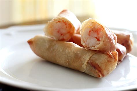 How does Shrimp Egg Roll (489.0) fit into your Daily Goals - calories, carbs, nutrition