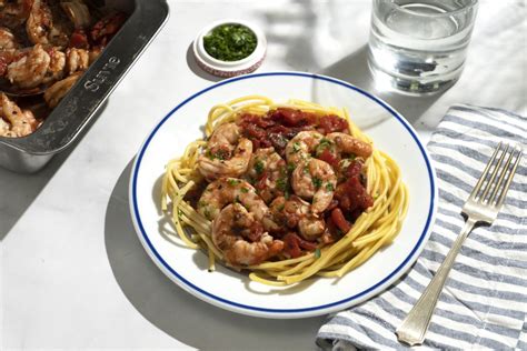 How does Shrimp Fra Diavolo fit into your Daily Goals - calories, carbs, nutrition