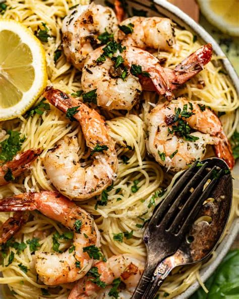 How does Shrimp Scampi with Angel Hair, with Breadstick fit into your Daily Goals - calories, carbs, nutrition